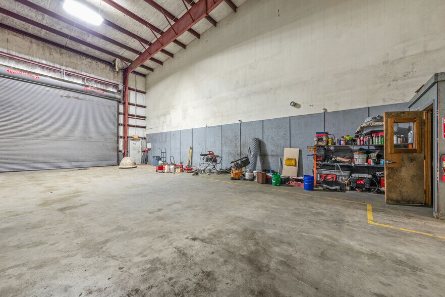 More Photos Of 1016 N Cruse Ave, Broussard Warehouse For Sale