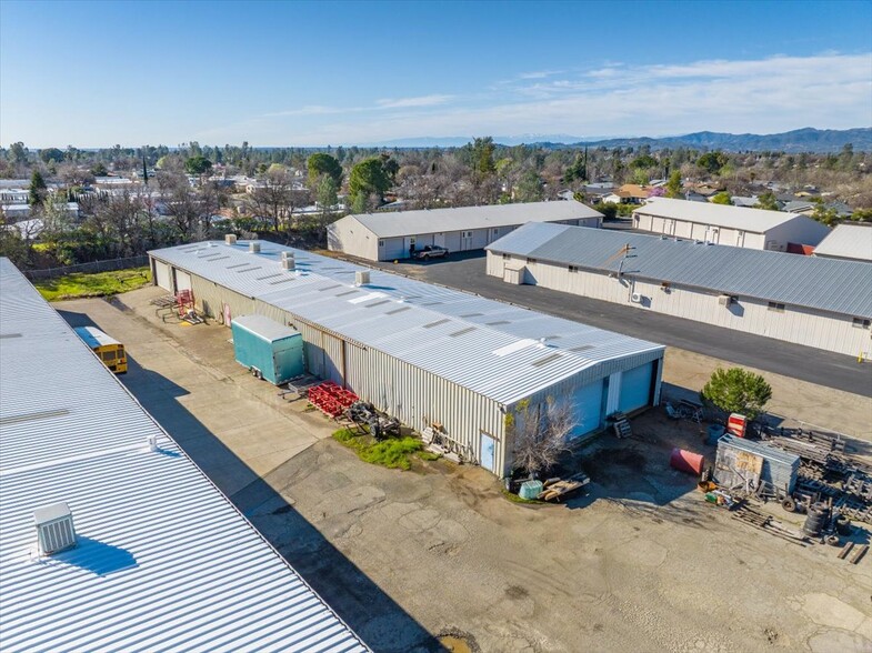 More Photos Of 4311 Caterpillar Rd, Redding Manufacturing For Sale