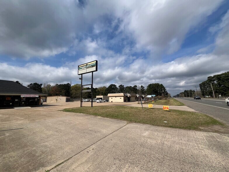 More Photos Of , Shreveport General Retail For Sale