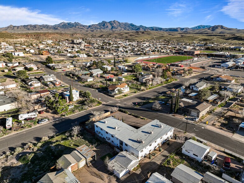 More Photos Of 301 Copper St, Kingman Apartments For Sale