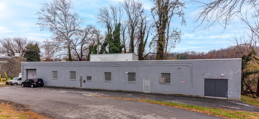 More Photos Of 1401 Clipper Heights, Baltimore Warehouse For Sale