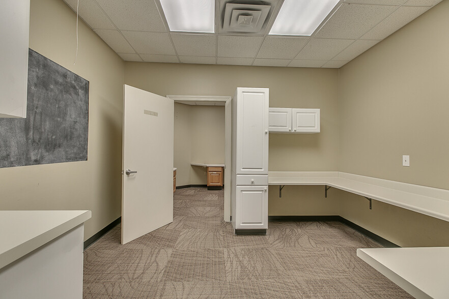 More Photos Of 1001-1045 N Highland Ave, Murfreesboro Medical For Lease