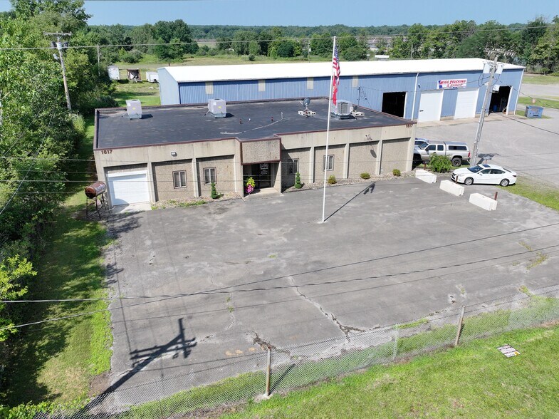 More Photos Of 1617 Warren Ave, Niles Warehouse For Sale