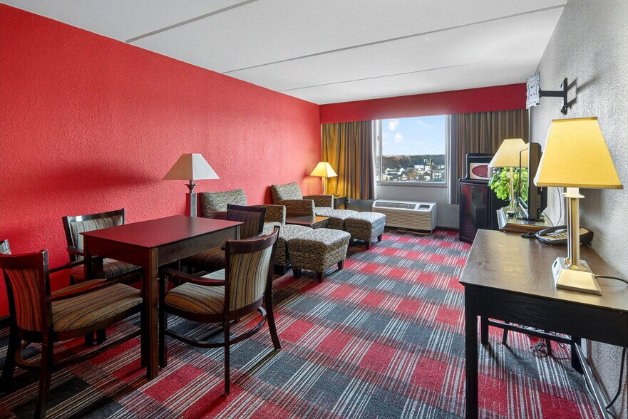 More Photos Of 3 Watervliet Avenue Ext, Albany Hotel For Sale