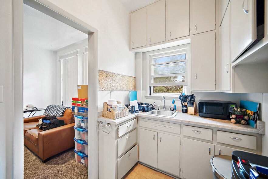 More Photos Of 1518 N Wahsatch Ave, Colorado Springs Apartments For Sale