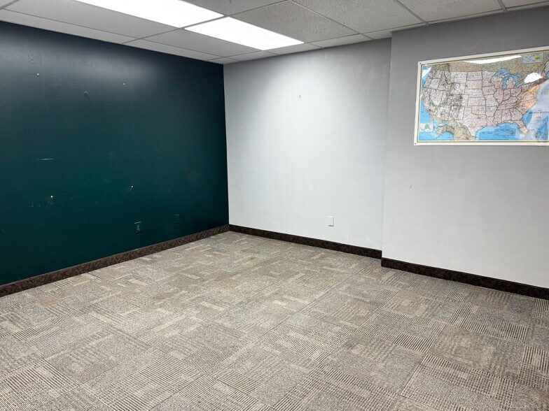 More Photos Of 1825 S East Bay Blvd, Provo Manufacturing For Lease