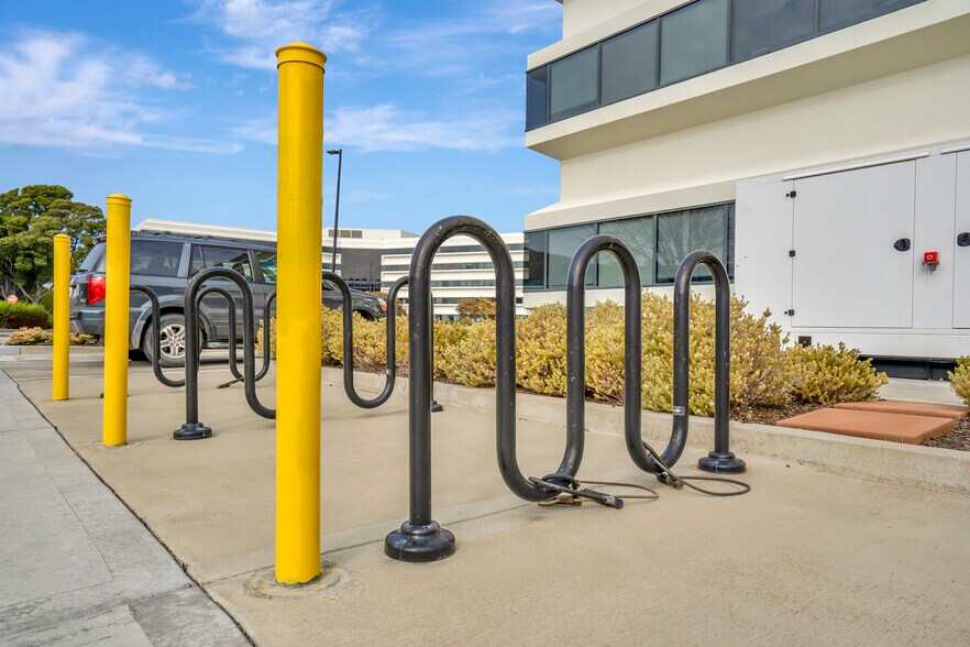 More Photos Of 395 Oyster Point Blvd, South San Francisco Unknown For Lease