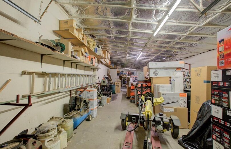 More Photos Of 6852 N Winton Way, Winton Freestanding For Sale