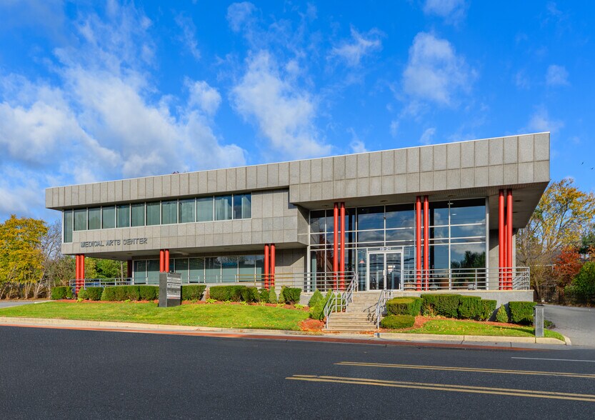Primary Photo Of 19-21 Fair Lawn Ave, Fair Lawn Medical For Lease