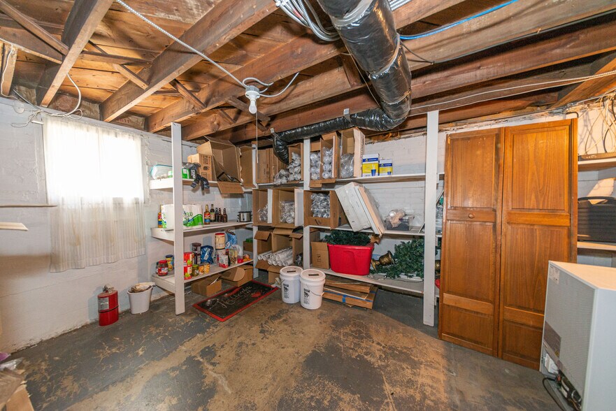 More Photos Of 2003 Broadway St, Mount Vernon Loft Creative Space For Sale