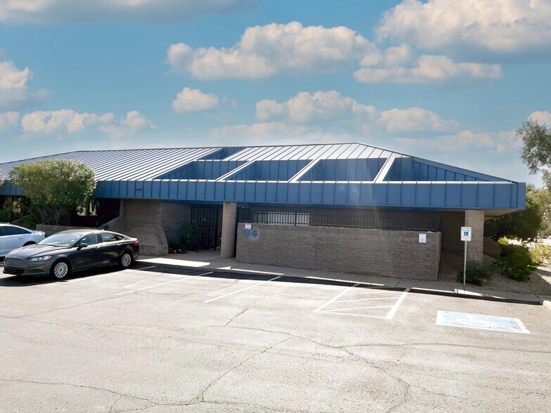 Primary Photo Of 145 E University Dr, Mesa Office For Lease