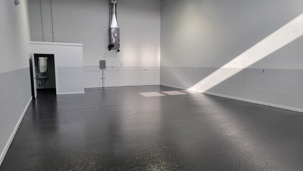 More Photos Of 6509 St Lucie Blvd, Fort Pierce Warehouse For Lease