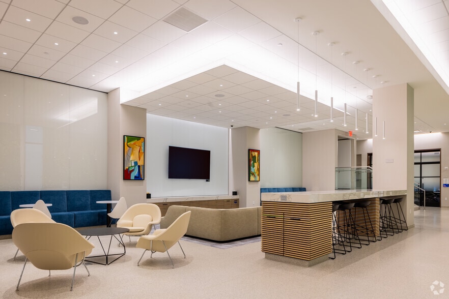 More Photos Of 277 Park Ave, New York Office For Lease