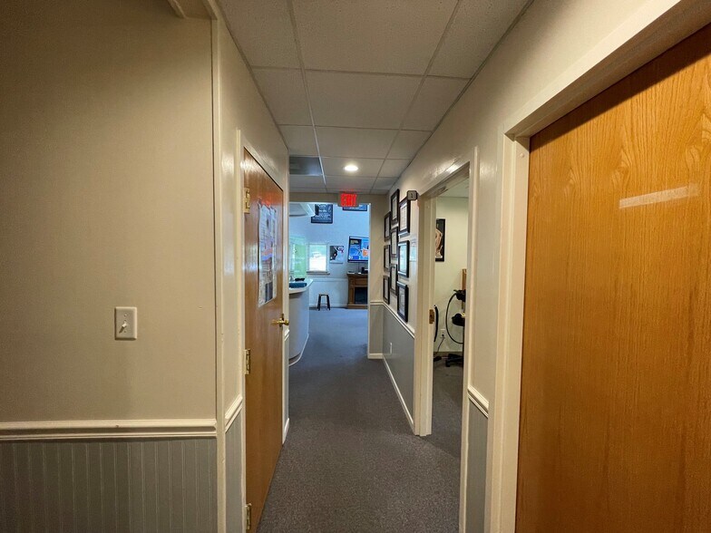 More Photos Of 4140 Crain Hwy, Waldorf Office For Sale