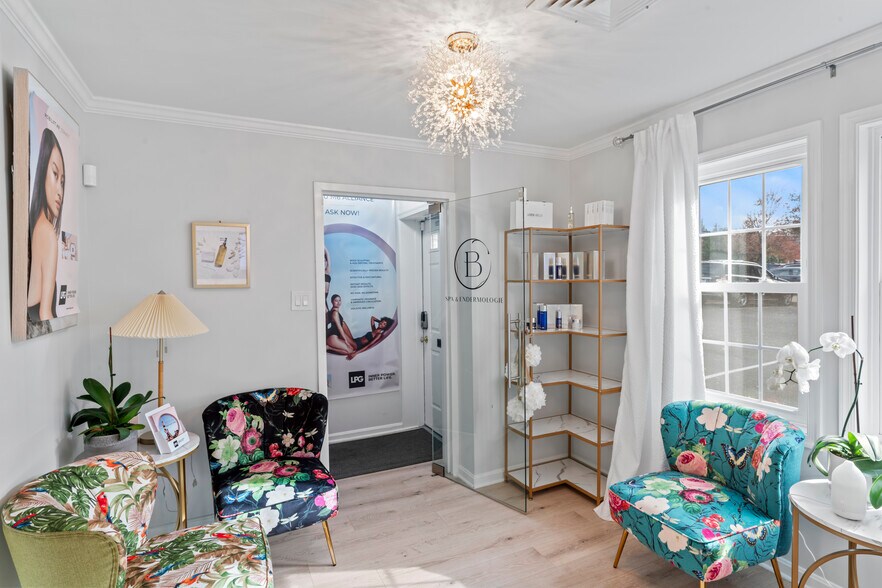 More Photos Of 2102 Gallows Rd, Vienna Medical For Lease