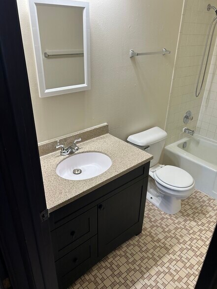 More Photos Of 201 Weed St, Fox Lake Apartments For Sale