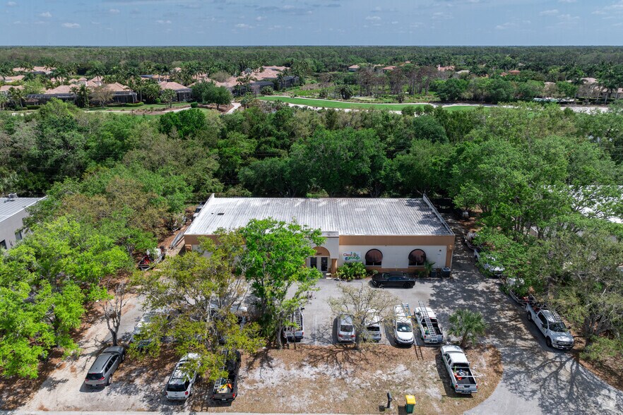 More Photos Of 1497 Rail Head Blvd, Naples Manufacturing For Sale