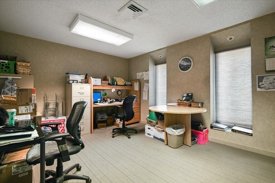 More Photos Of 1904 PA-940, Pocono Pines General Retail For Sale