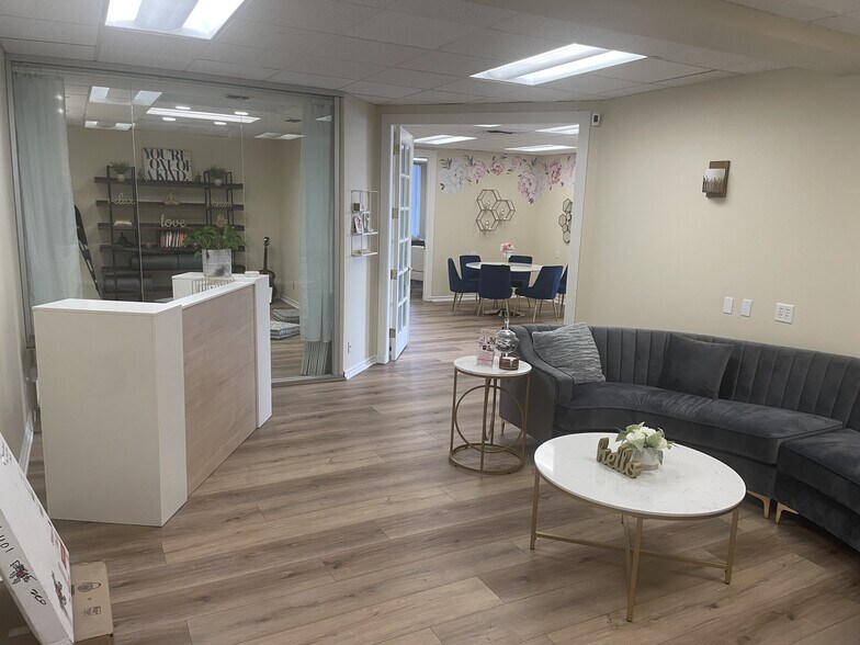 More Photos Of 1101 Dove St, Newport Beach Office For Lease