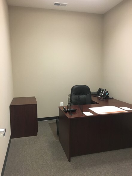 More Photos Of 4520 Plank Rd, Fredericksburg Medical For Lease