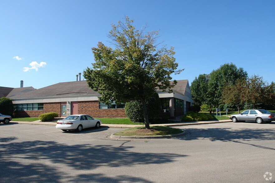 More Photos Of 505-535 Science Dr, Madison Office For Lease