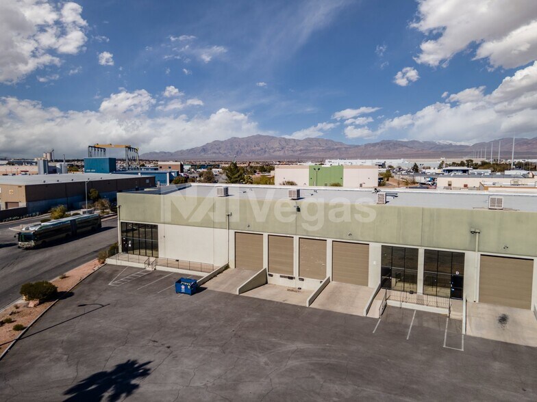 More Photos Of 4545 N Lamb Blvd, Las Vegas Distribution For Lease