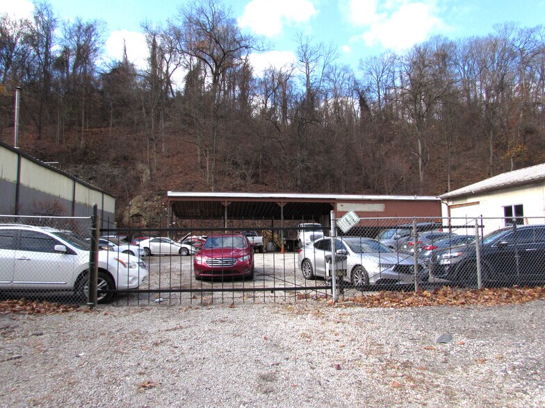 More Photos Of 174 Sandy Creek Rd, Verona Auto Repair For Sale