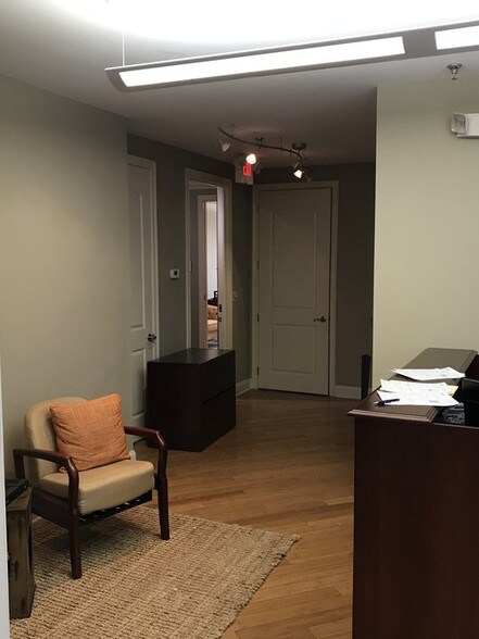 More Photos Of 9030 S Corporate Edge Dr, Germantown Office For Sale