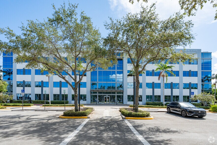 More Photos Of 777 Yamato Rd, Boca Raton Unknown For Lease