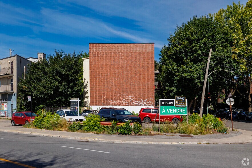 More Photos Of Av Patricia, Montréal Land For Sale