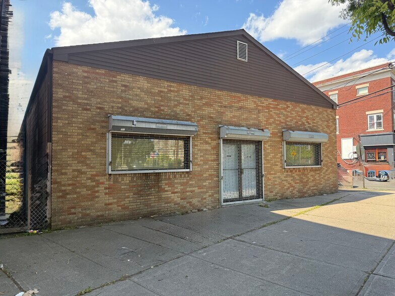Primary Photo Of 2738 Fairfield Ave, Bridgeport General Retail For Sale