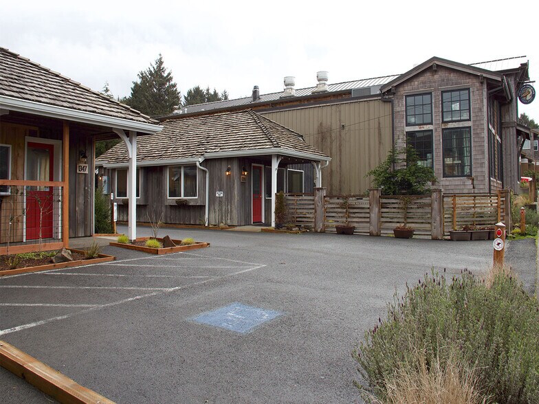 More Photos Of 1347 S Hemlock St, Cannon Beach Restaurant For Sale