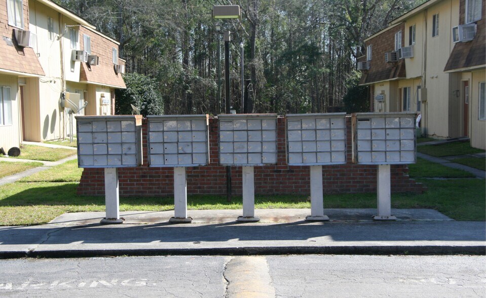 More Photos Of 901 Corona Dr, Orangeburg Apartments For Sale