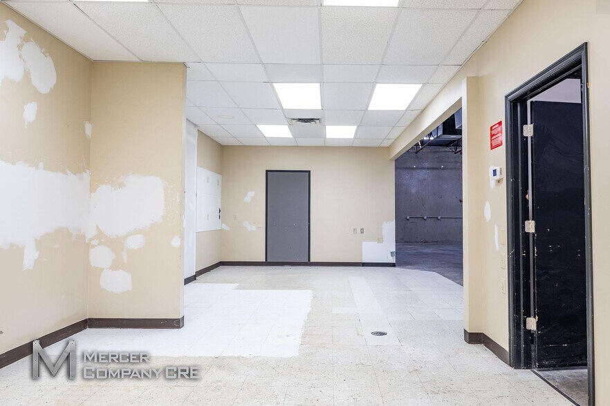 More Photos Of 3613-3621 S Moulton Dr, Oklahoma City Service For Lease