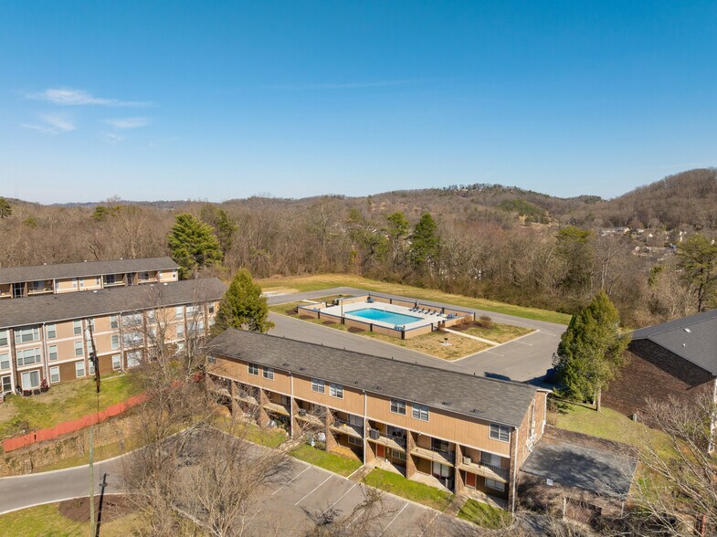 More Photos Of 300 W Midvale Ave, Chattanooga Apartments For Sale