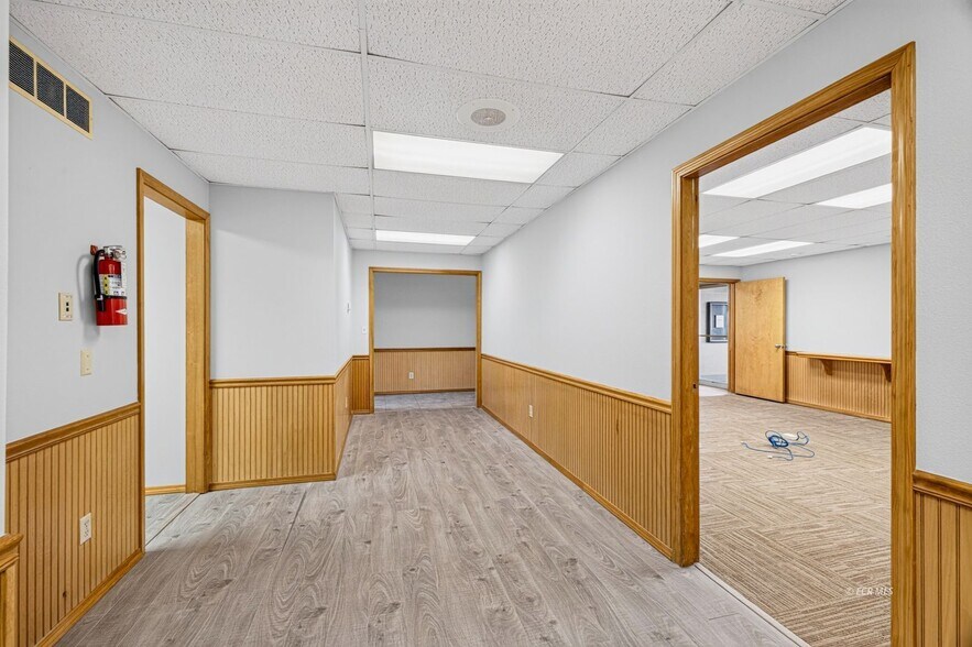 More Photos Of 975 5th St, Elko Office For Lease