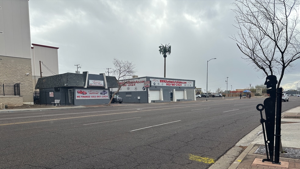 Primary Photo Of 523 E Dunlap Ave, Phoenix Auto Repair For Sale