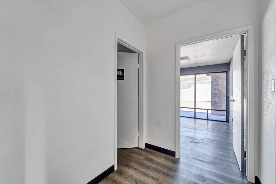 More Photos Of 7809 N 68th Ave, Glendale Warehouse For Sale