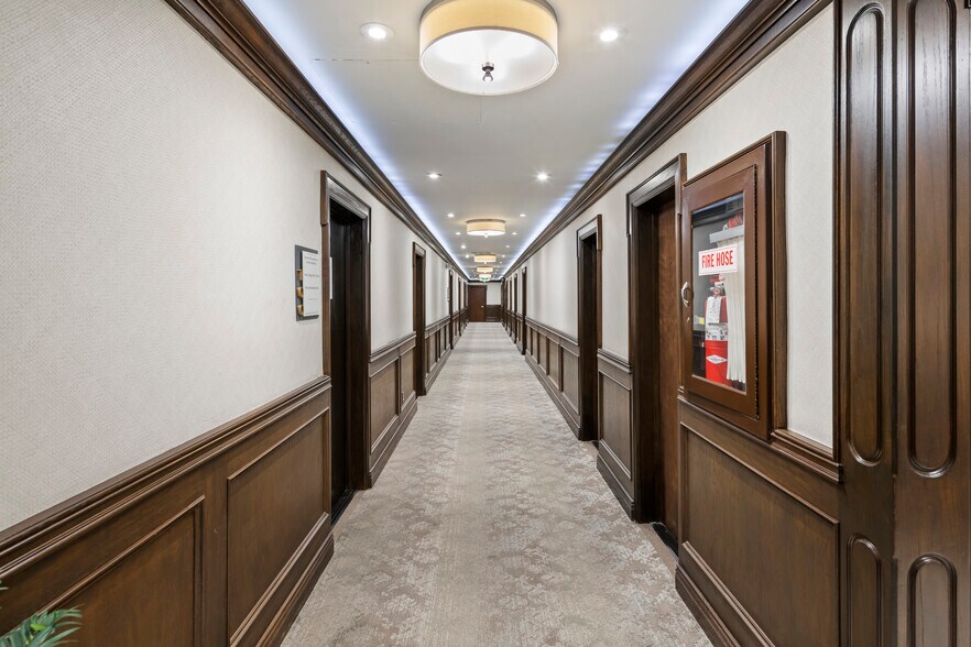 More Photos Of 436 N Roxbury Dr, Beverly Hills Medical For Lease