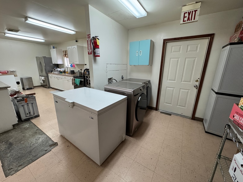 More Photos Of 2428 Wavell St, Houston Religious Facility For Sale