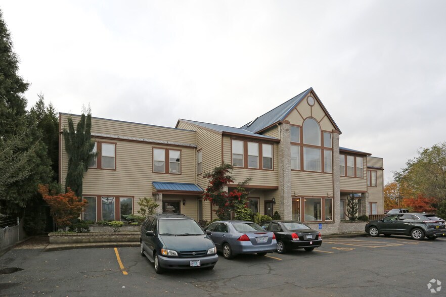 More Photos Of 15259 SE 82nd Dr, Clackamas Medical For Sale