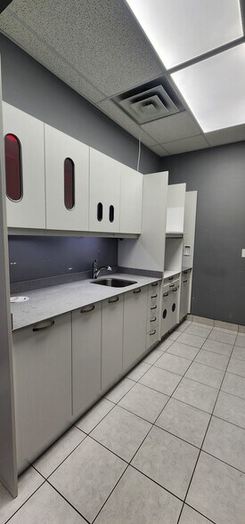More Photos Of 2825-2885 Lauzon Pky, Windsor General Retail For Lease