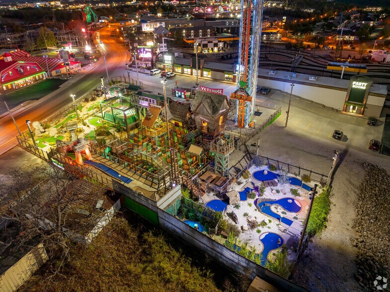 More Photos Of 3608 W 76 Country Blvd, Branson Amusement Park For Sale