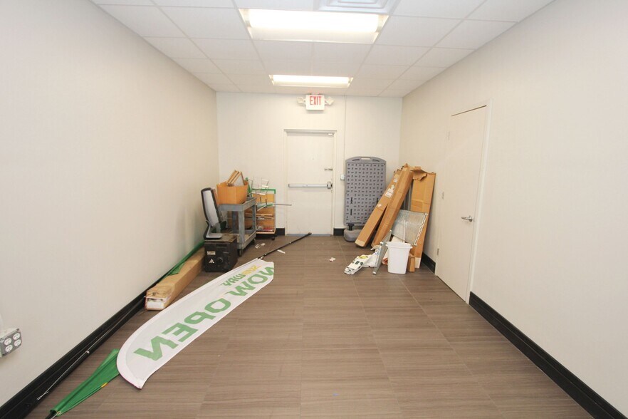 More Photos Of 300 E Broad Ave, Rockingham Freestanding For Lease