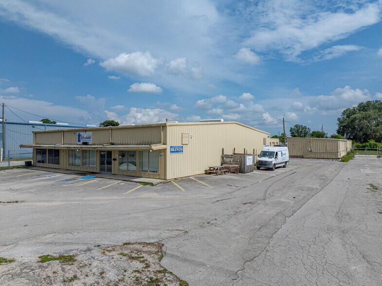 More Photos Of 2621 Skyview Dr, Lakeland Industrial For Lease