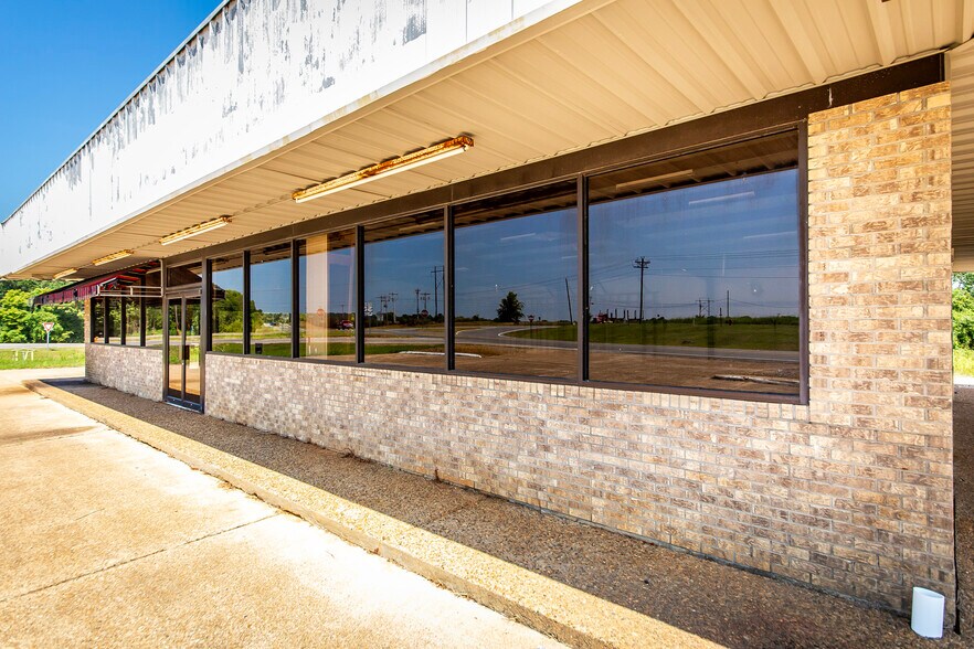 More Photos Of 140 E Reynolds Rd, Arkadelphia Convenience Store For Sale