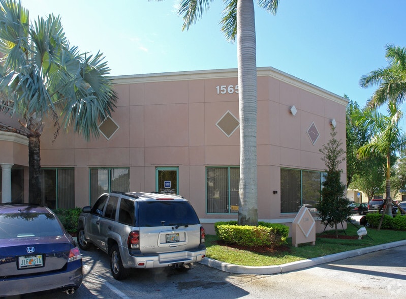 More Photos Of 1565 N Park Dr, Weston Office For Sale
