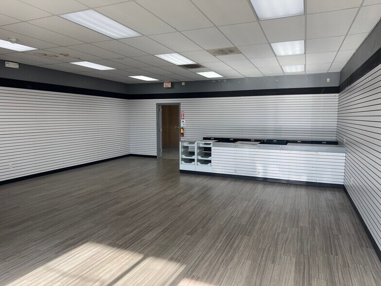 More Photos Of 221A-221G NE 104th Ave, Vancouver Unknown For Lease