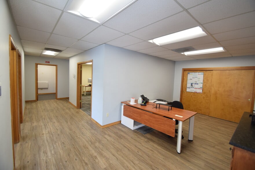 More Photos Of 888 NW Hill St, Bend Office For Lease