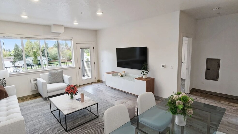 More Photos Of 3905 S Dishman Mica Rd, Spokane Valley Apartments For Sale